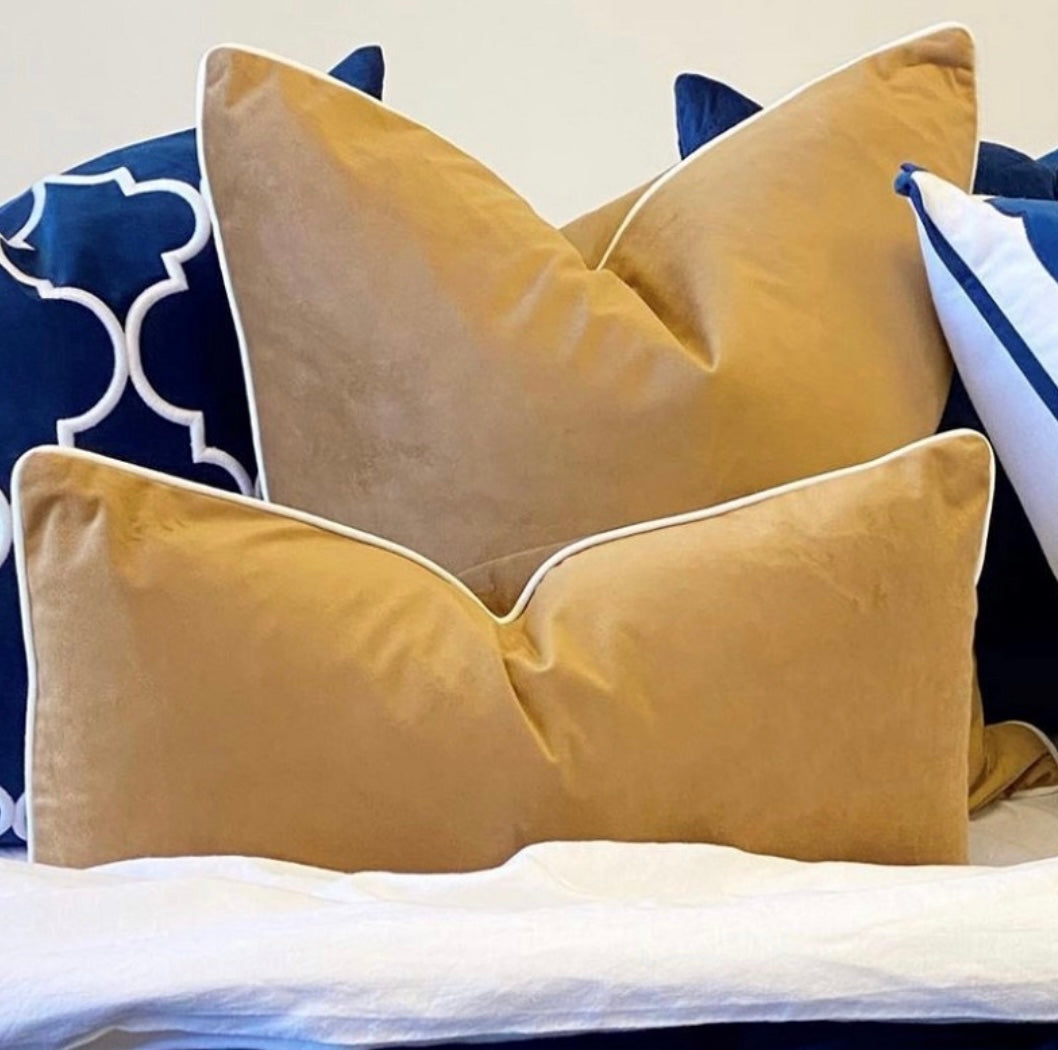 RODEO CARAMEL CUSHION FEATHER FILLED