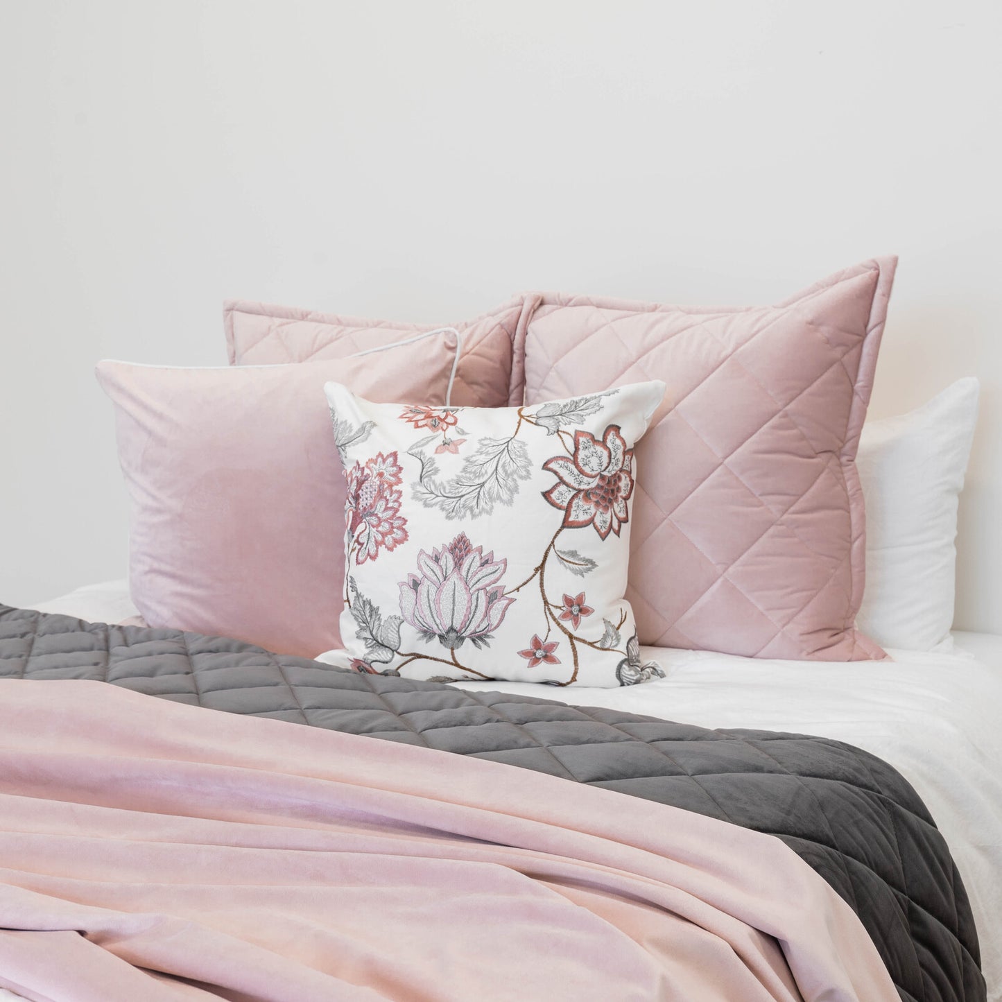 ALLURE VELVET BLUSH PILLOW