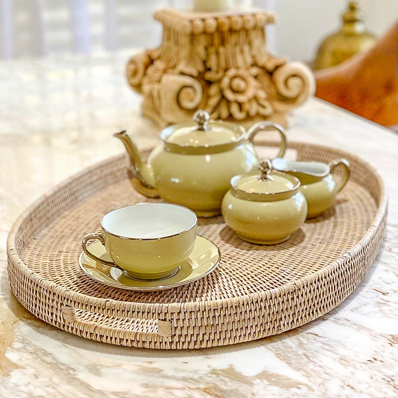 VERANDAH TRAY OVAL RATTAN WHITEWASH