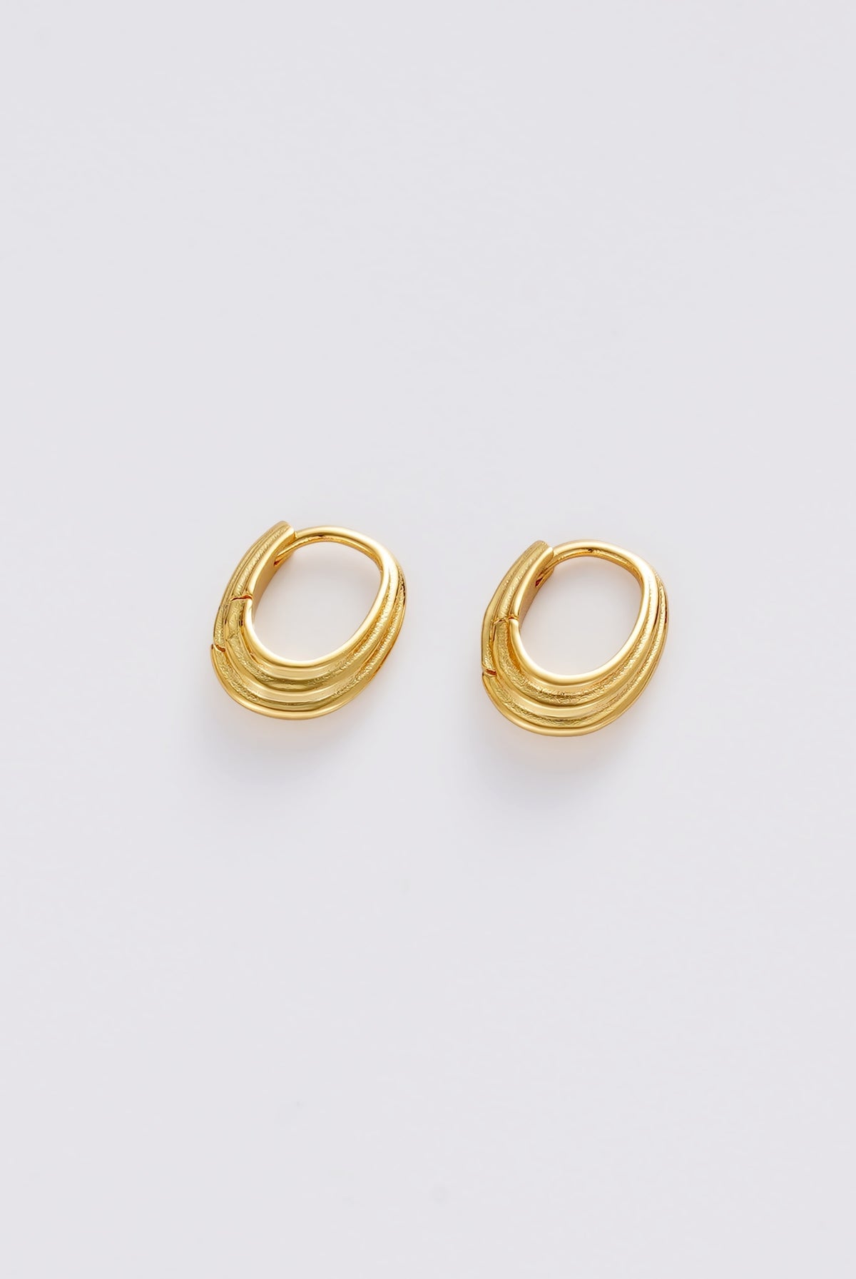Marley Hoop - Small - Gold