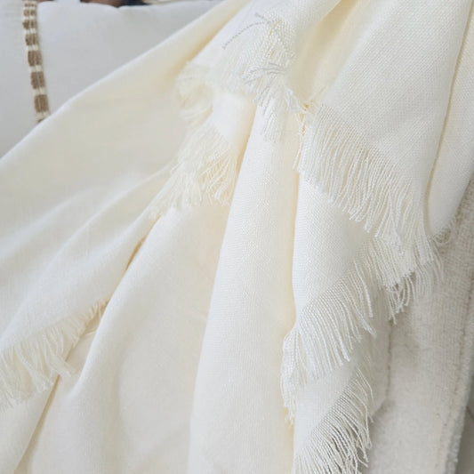 Rhea Linen Fringe Massive Throw Bed Throw 150x230cm - White